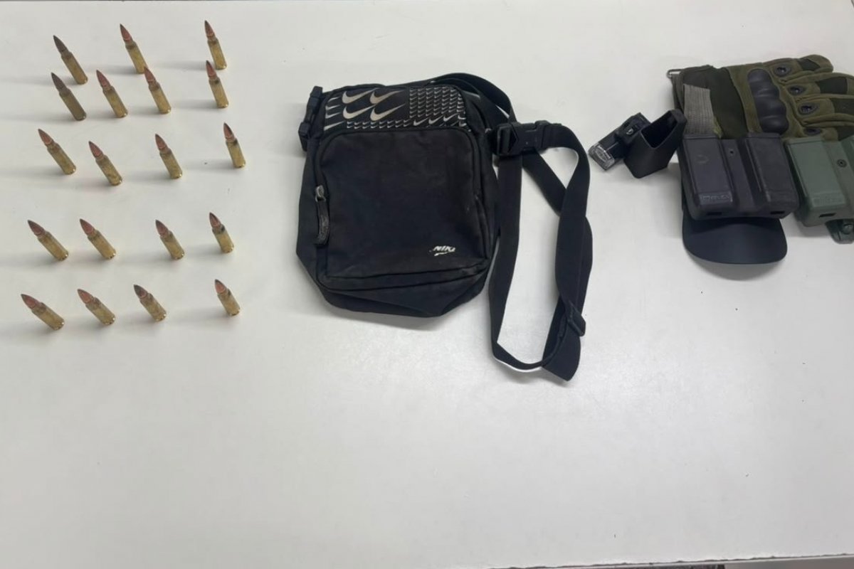 Homem é preso com munições de fuzil e porta-carregadores em Simões Filho