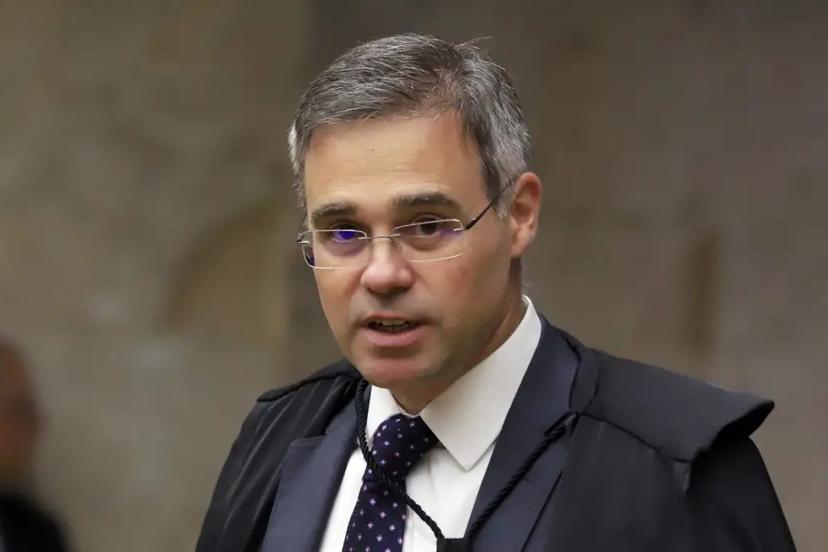 Mendonça homologa delação sobre financiamento do filme sobre Bolsonaro
