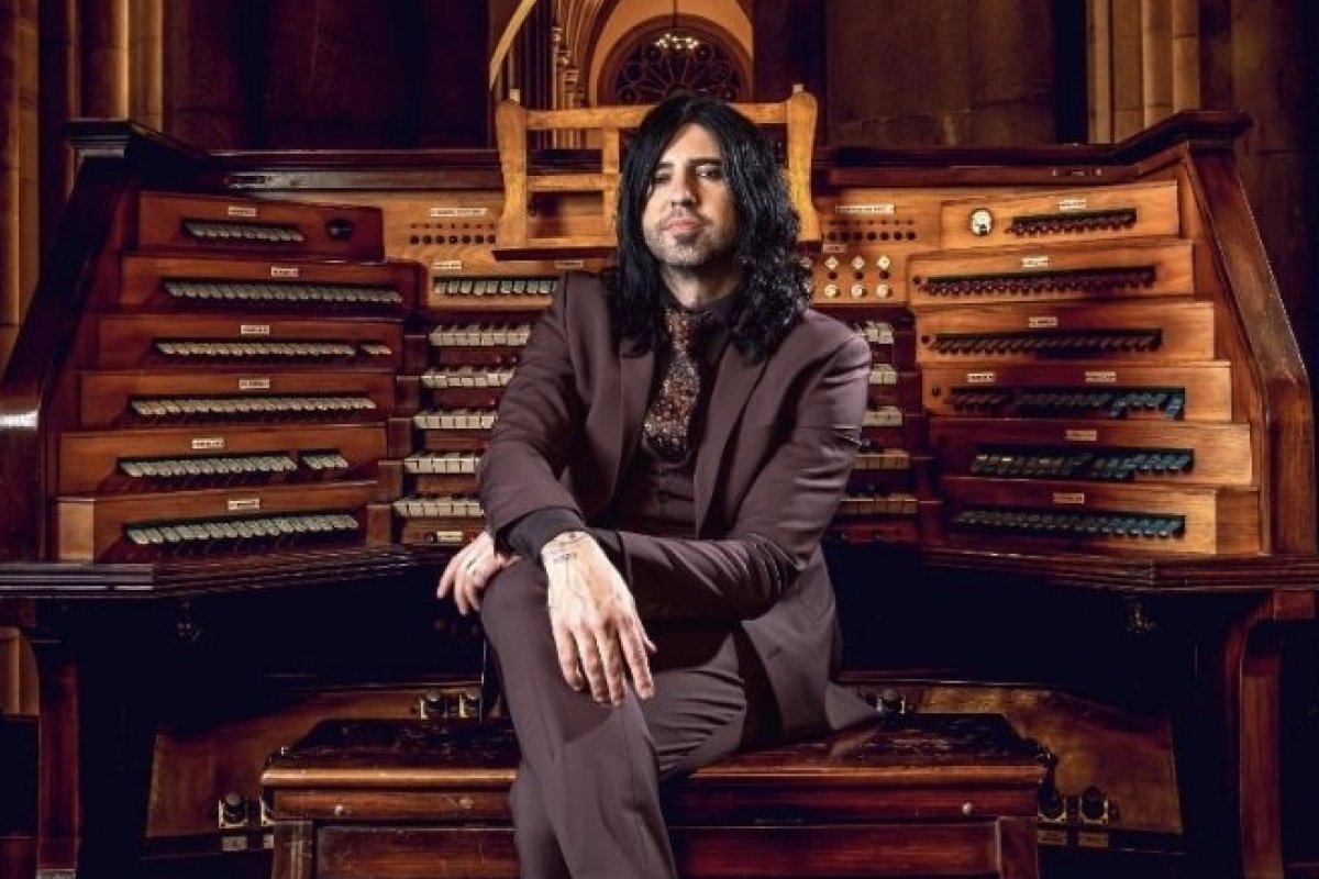 Guilherme de Sá apresenta o single “Desperta” segundo lançamento do seu próximo projeto musical! 