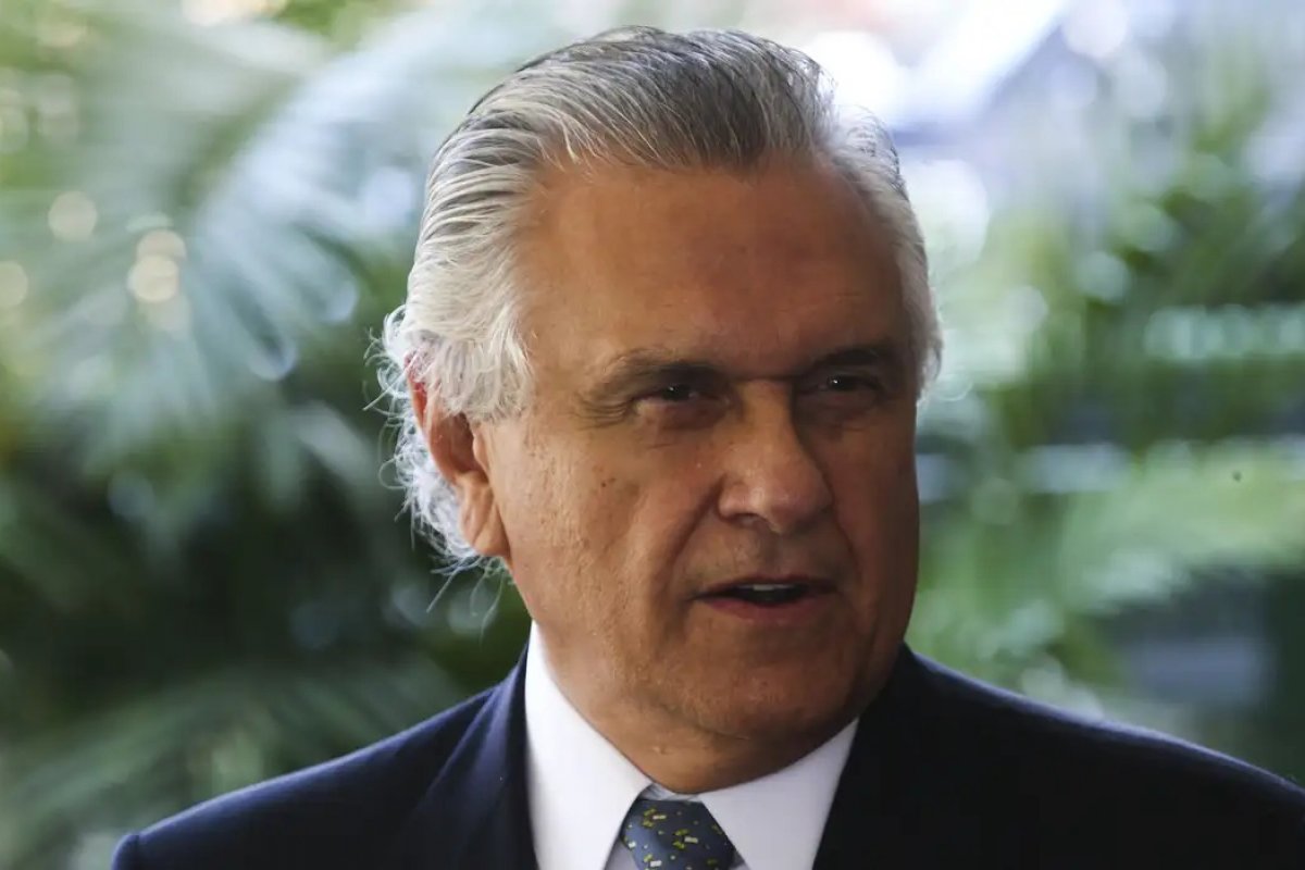 Caiado é internado após diagnóstico de faringite aguda