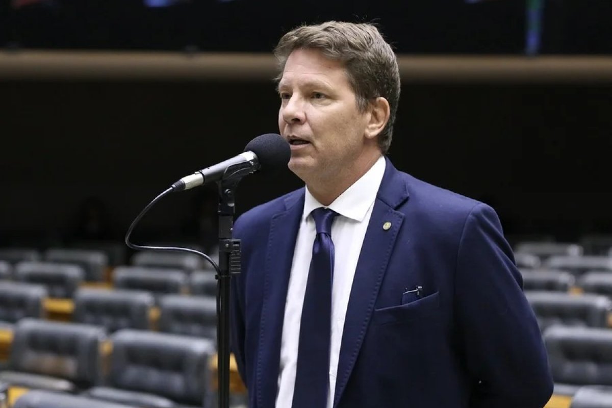 Vídeo: "A paz eu já tenho, a verdade o tempo traz", diz Mário Frias sobre operação da PF