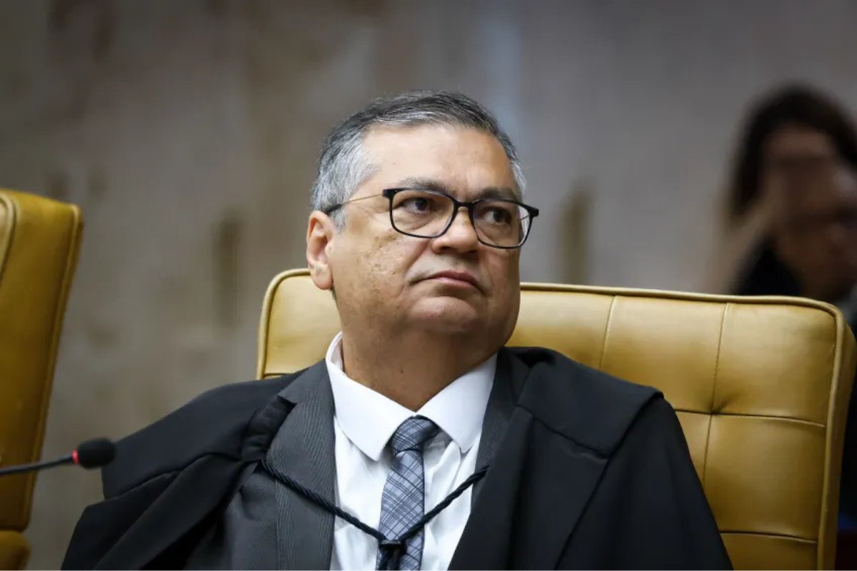 Dark Horse: Flávio Dino retira sigilo de investigação de produção do filme sobre Jair Bolsonaro