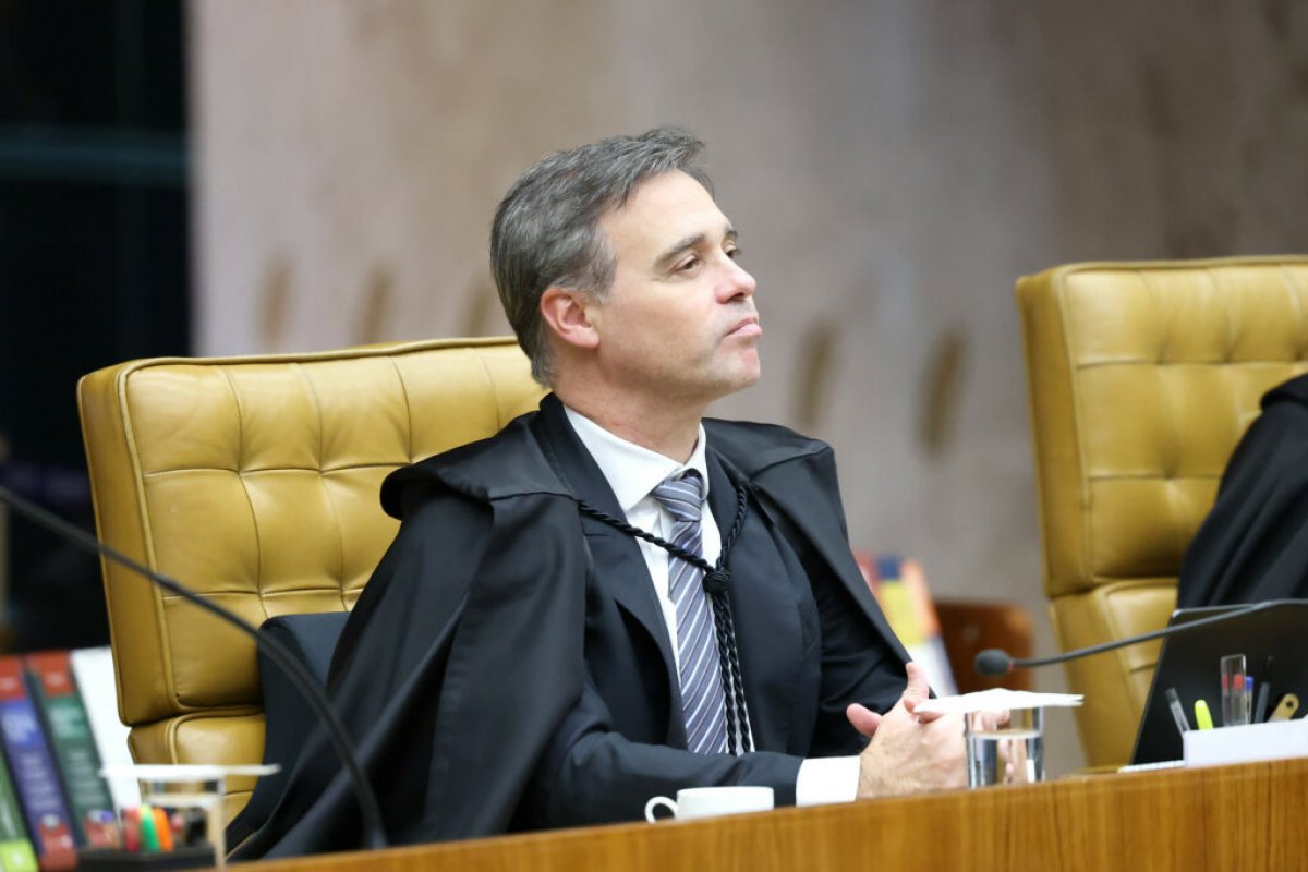 Mendonça é contra abrir íntegra do celular de Vorcaro e pede que Fachin apure suposta coação na PF