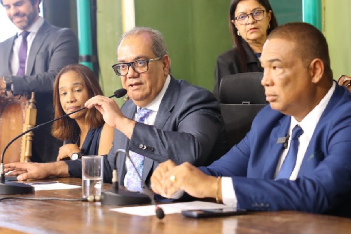 Carlos Muniz diz que só Tarcísio faria ele mudar voto em Lula: “Ninguém melhor no momento”
