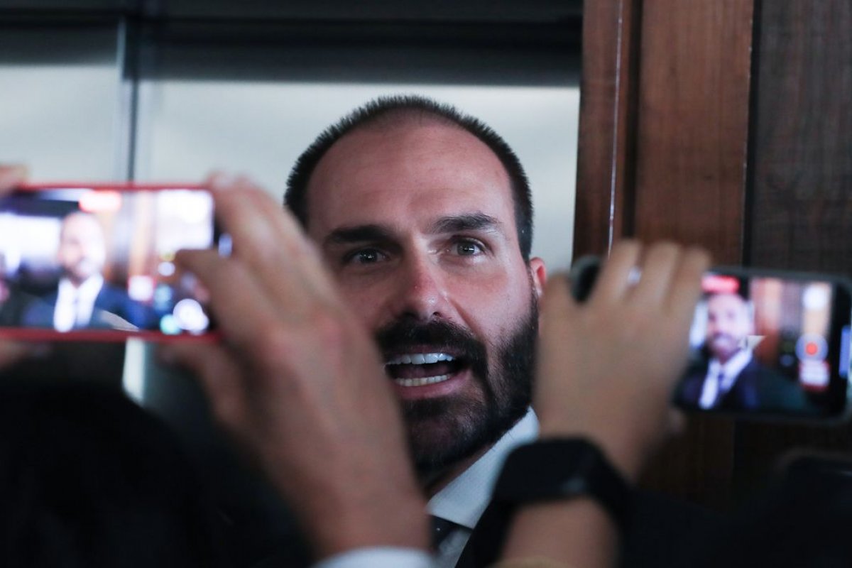 Eduardo Bolsonaro diz que levará julgamento de Moraes aos EUA e fala em novas sanções