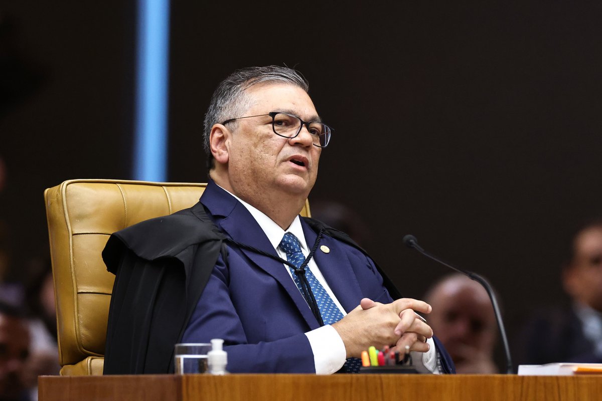 OAB repudia fala de Dino sobre advogados e venda de sentenças: "Lança suspeita" 