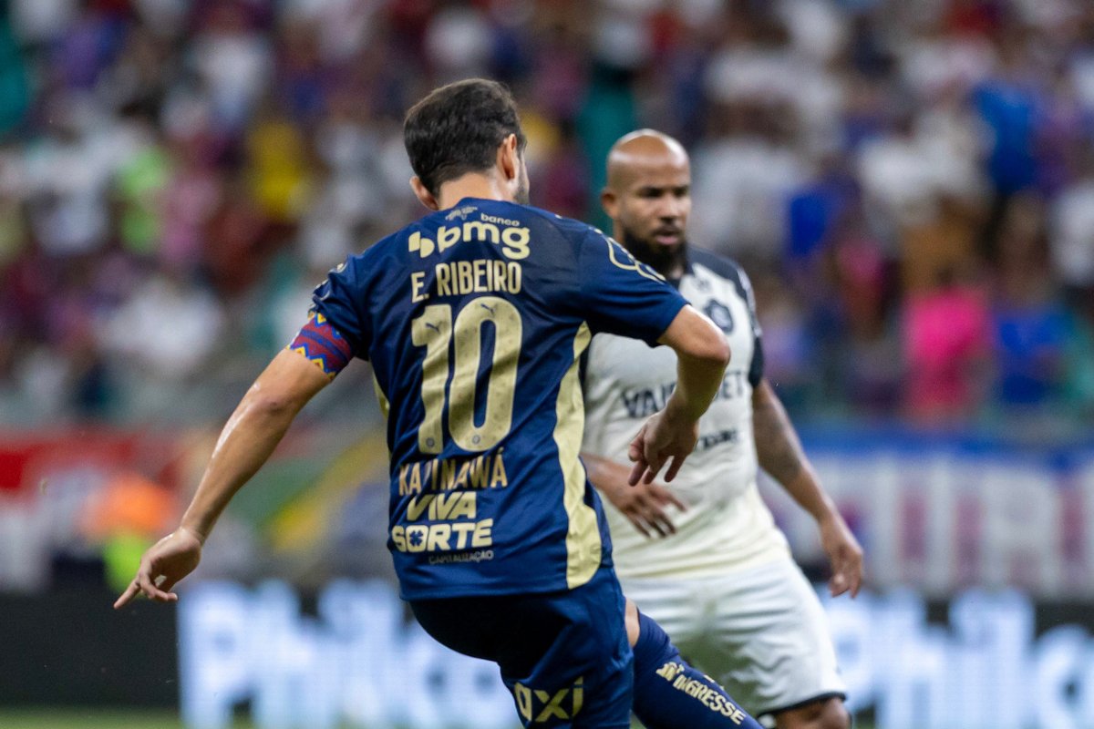Aos 37 anos, Everton Ribeiro entra para lista histórica do Bahia