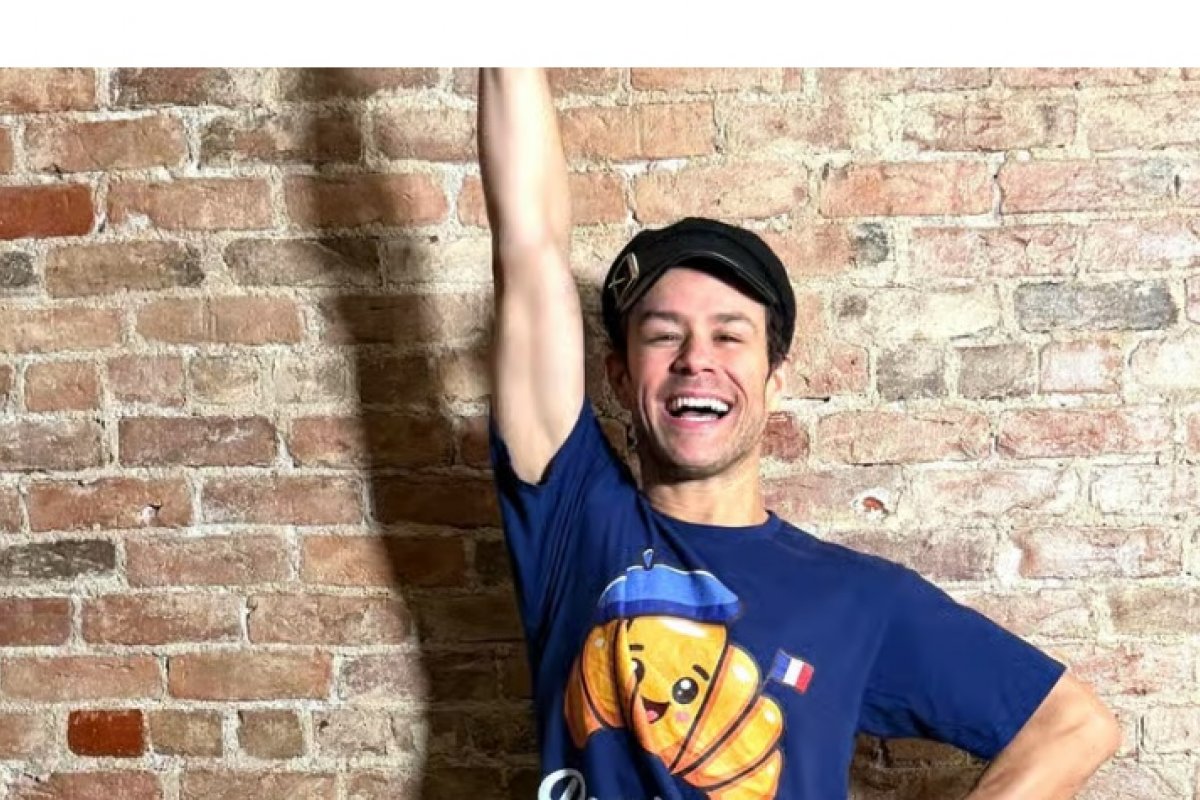 Terraço da Galeries Lafayette Paris Haussmann é cenário de aulas de dança com o brasileiro Justin Neto, professor e coreógrafo radicado em Nova York!