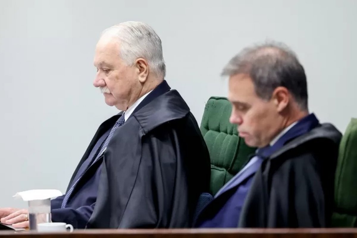Edson Fachin adia julgamento sobre André Mendonça no Caso Master