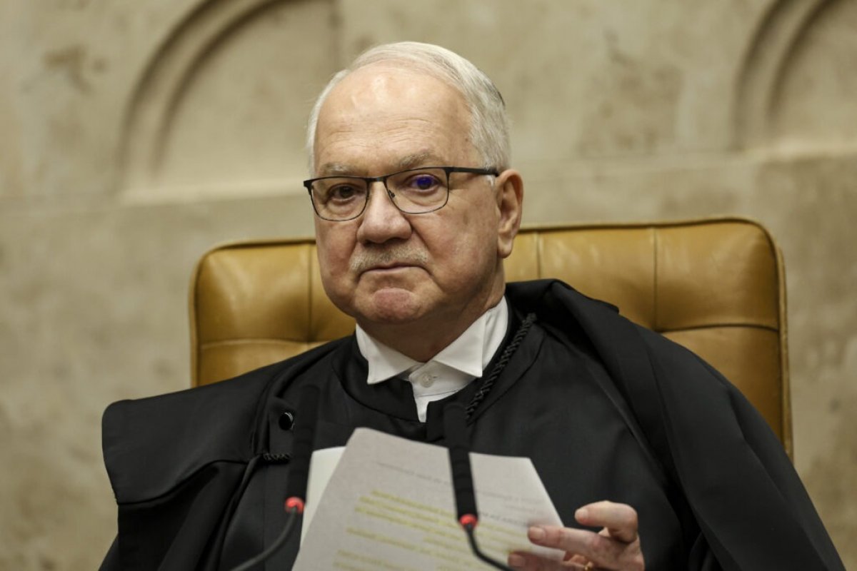 Fachin cancelou sessão do STF por temer novos ataques de Gilmar a Mendonça e Fux