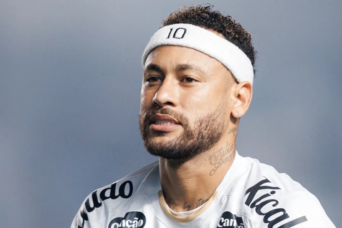 Neymar quebra o silêncio após eliminação do Santos: "Já passamos por dias bem mais difíceis"