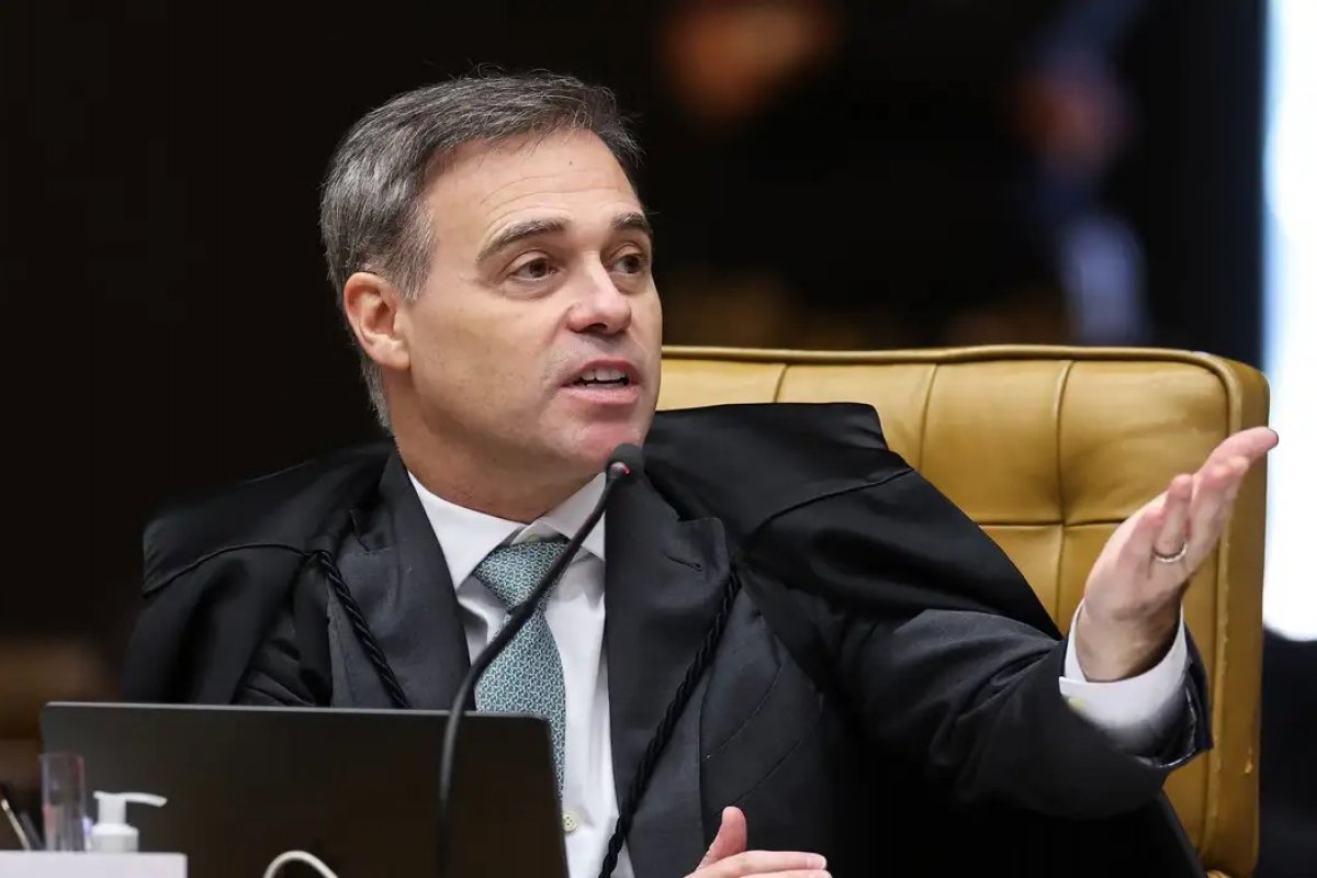 Mendonça rejeita ação questionando reajuste do Bolsa Família anunciado por Lula