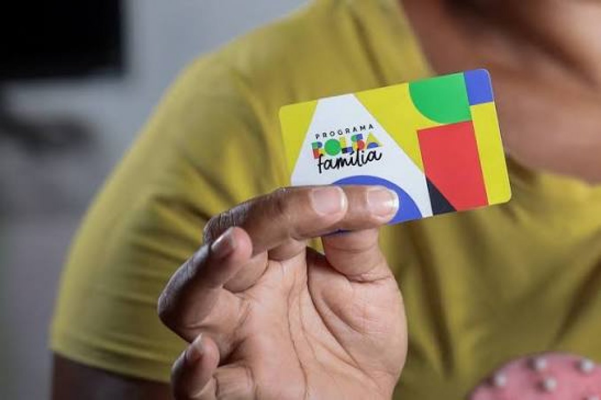 Confira o calendário de pagamento do reajuste no Bolsa Família 