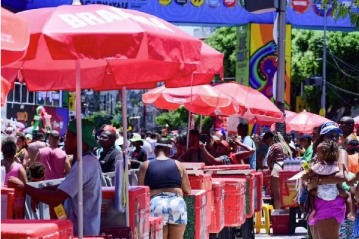 Prefeitura abre cadastramento de ambulantes para o Carnaval 2027; confira