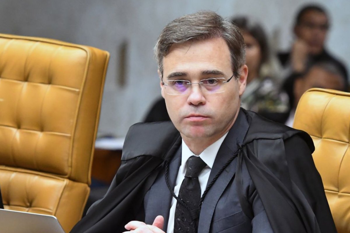 Mendonça diz que gabinete não conseguiu acessar conteúdo de celular de Vorcaro e pede ajuda à PF