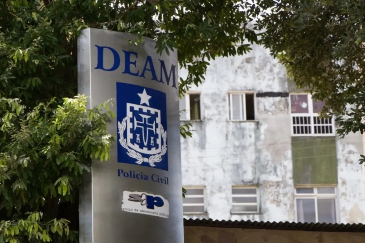 Suspeito de tentativa de feminicídio sofre traumatismo craniano ao tentar fugir de polícia
