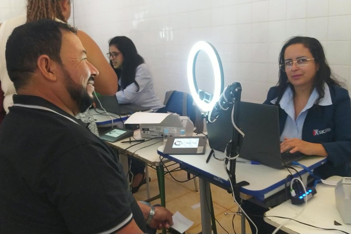 SAC Itinerante oferece emissão gratuita da CIN na Feira de São Joaquim