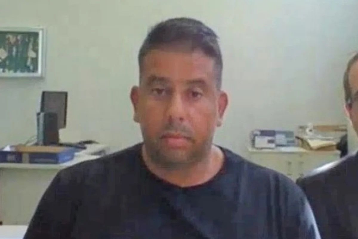 Assessora de Flávio negociou emenda com ex-PM condenado por envolvimento em morte de Marielle 