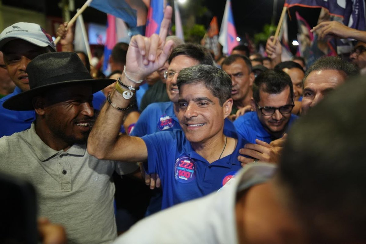 Caso Master: André Mendonça diz que ACM Neto teve sigilos bancário, fiscal e telefônico quebrados 