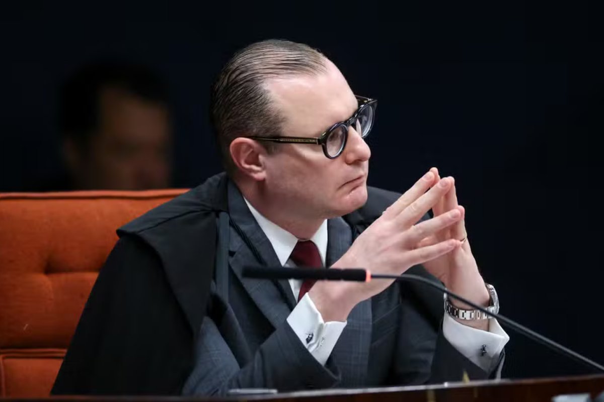 Zanin nega pedido de Senador para instalação de CPI do Banco Master 