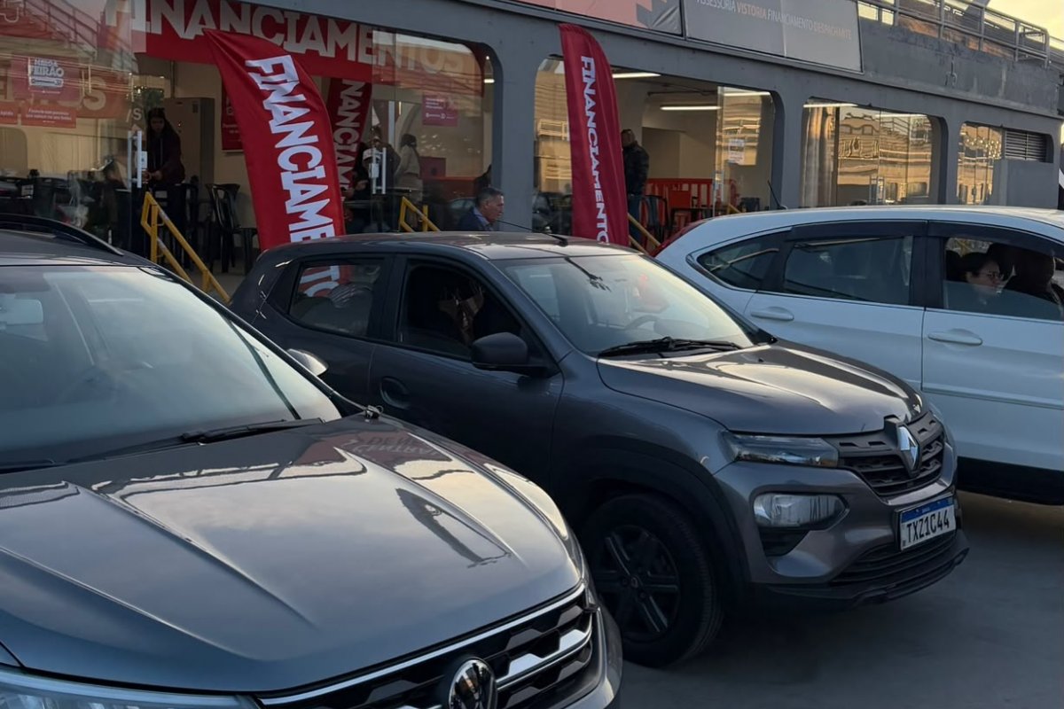 Preço dos carros seminovos está caindo: quais cuidados ao negociar 