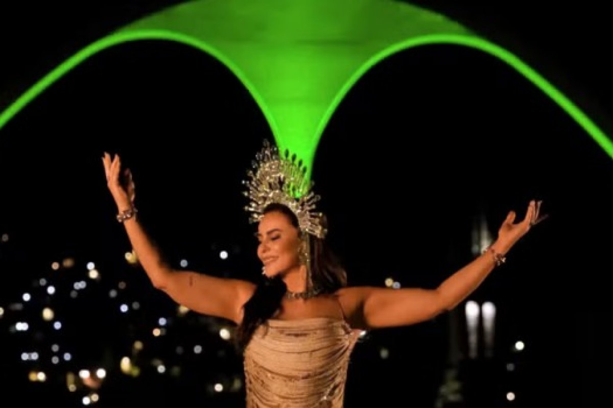 Paolla Oliveira é anunciada como a nova rainha de bateria da Imperatriz Leopoldinense