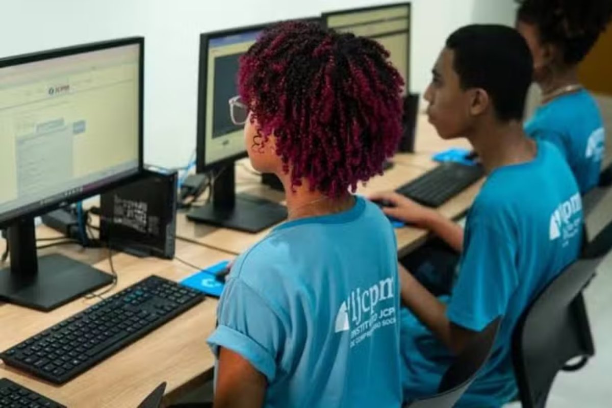 Instituto oferece 480 vagas em cursos gratuitos de qualificação em Salvador