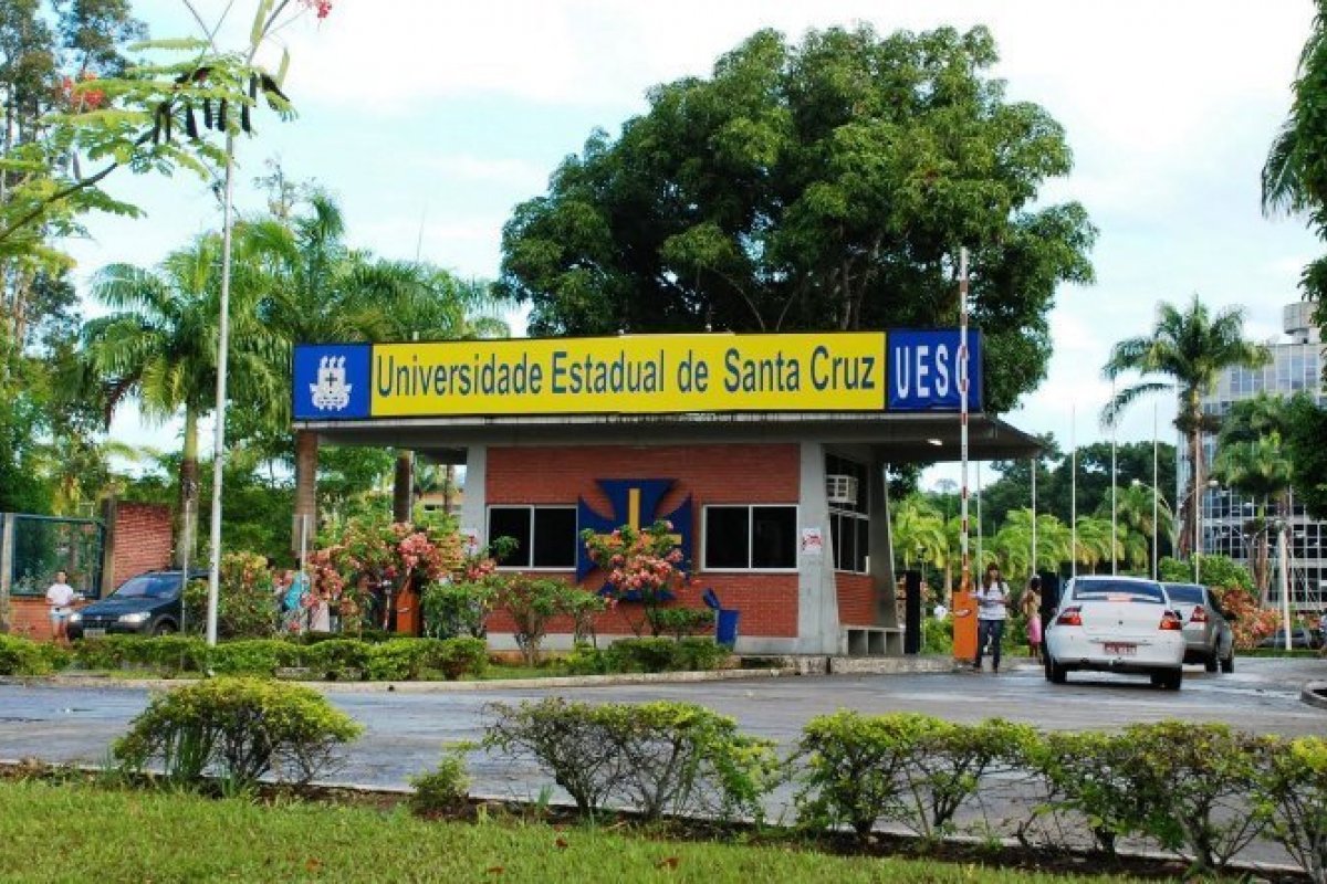 Acidente com termômetro de mercúrio deixa três estudantes hospitalizados na Bahia