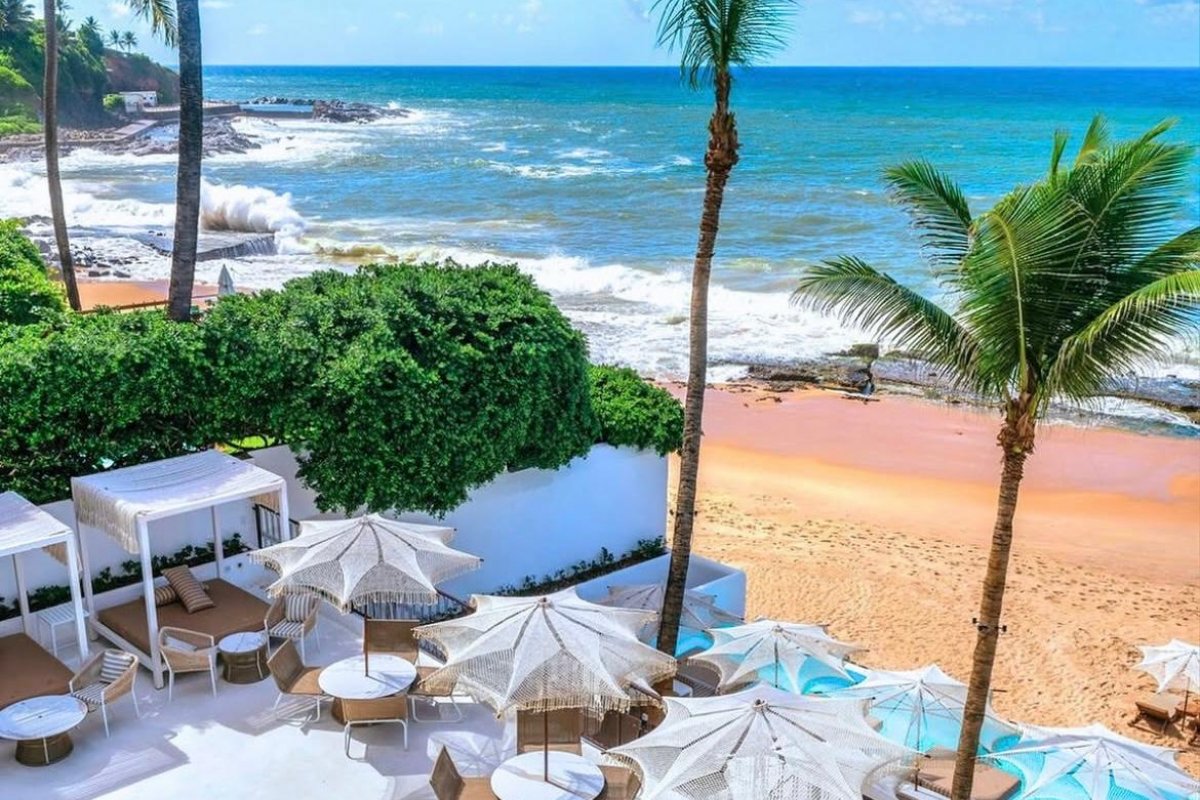Principote celebra chegada de 2027 com Réveillon all inclusive à beira-mar no Rio Vermelho!