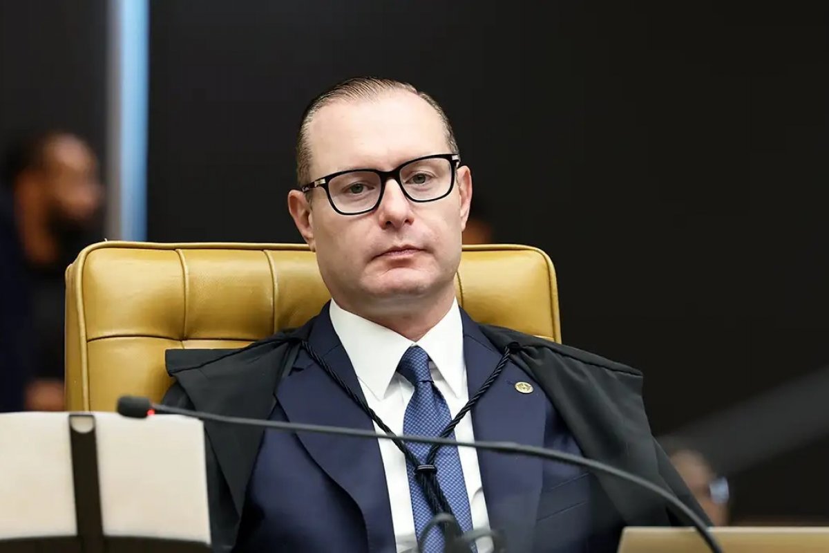 Zanin decide que e-Título e sites do TSE devem ser liberados para quem estiver sem dados móveis