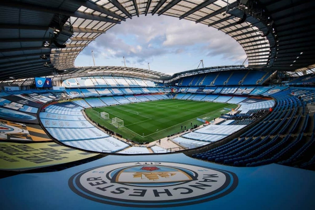 Manchester City é considerado culpado por violações financeiras graves na Premier League