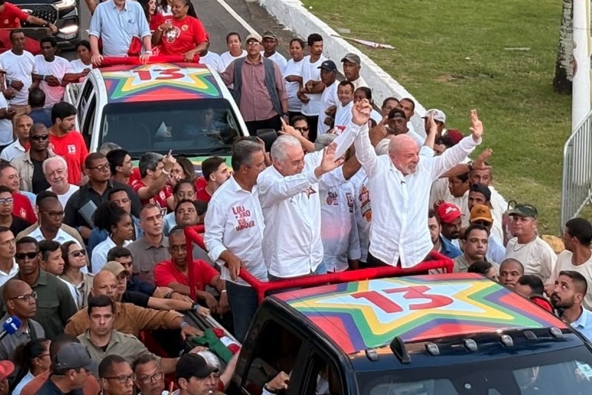 Vídeo: Na reta final da eleição, Lula chega à 8ª visita à Bahia em 2026 com ato em Salvador