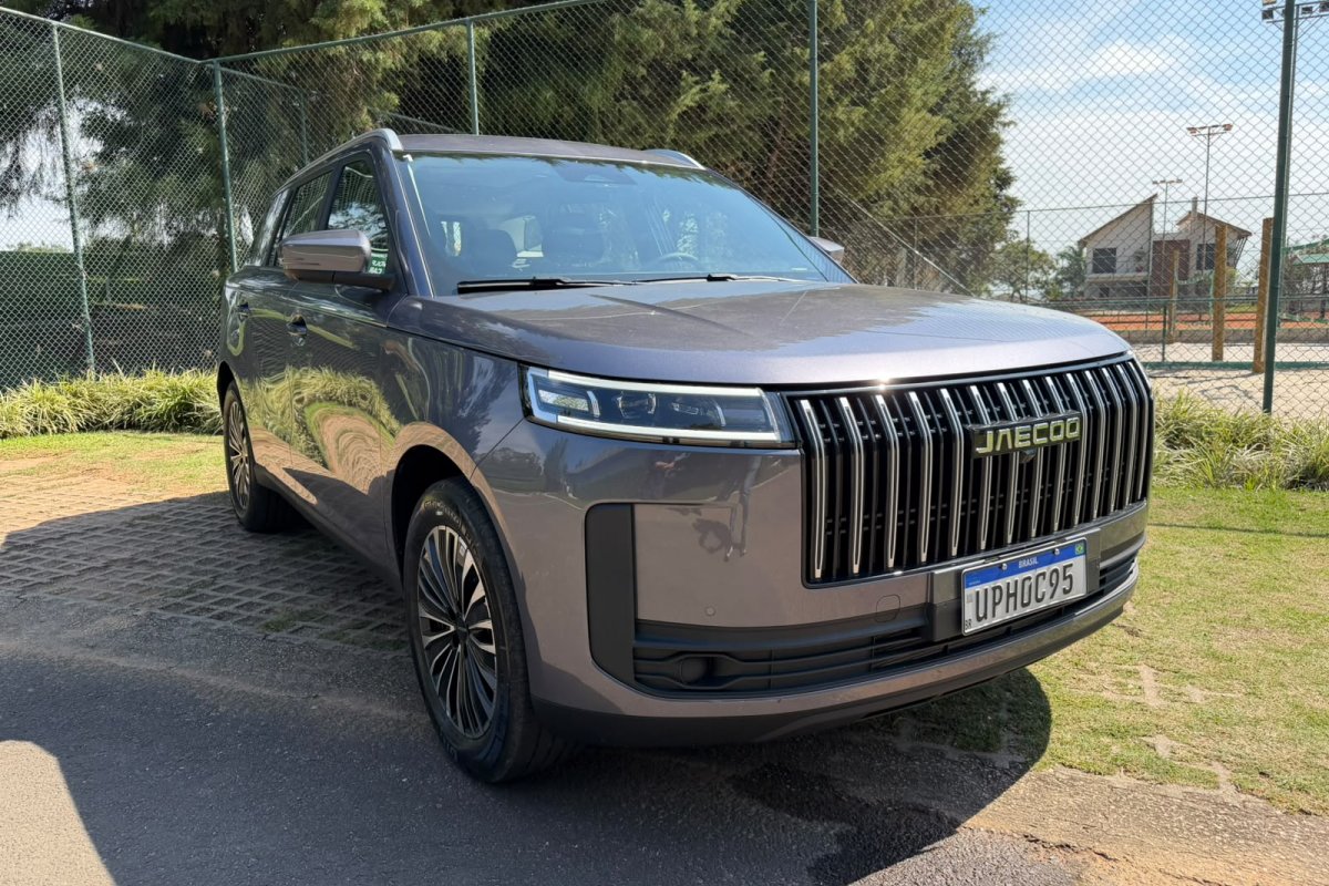 Jaecoo 5 estreia por R$ 159,9 mil e motor híbrido ao preço de T-Cross e Creta 