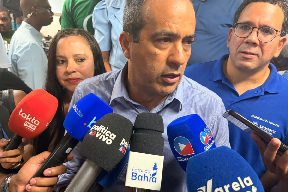 Vídeo: Bruno Reis acusa o PT de cometer 'crime eleitoral' em caminhada com Lula em Salvador
