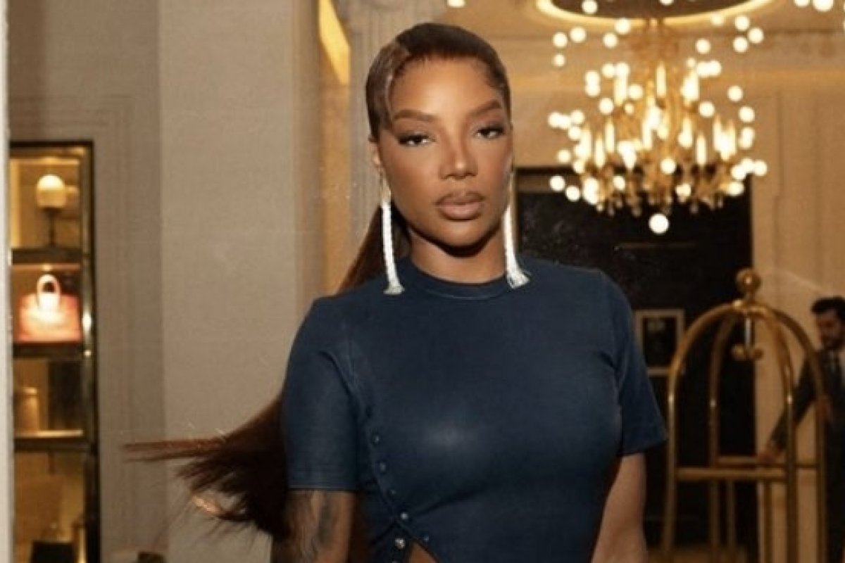 Ludmilla marca presença na Semana de Moda de Paris ao lado de grandes nomes da cena internacional!