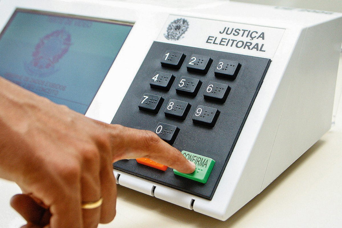 Eleições 2026: 11,3 milhões de baianos devem votar neste domingo (4); mais da metade são mulheres