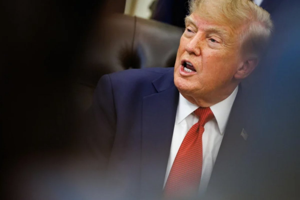 Republicanos se distanciam de Trump em campanha pela eleição legislativa nos EUA