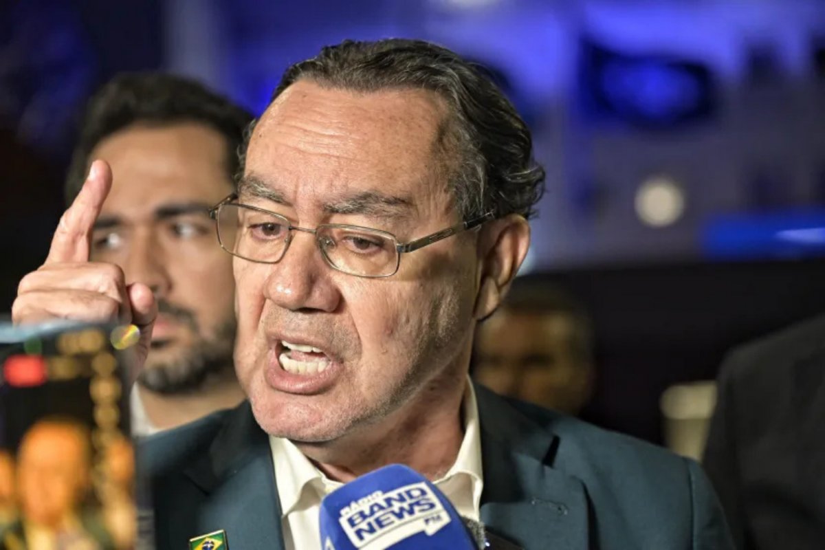 Aliados de Cury defendem que ele declare apoio a Flávio no 2º turno 