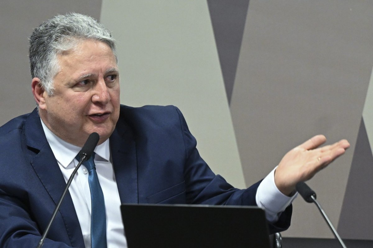 Rio: Garotinho desiste de recurso no TSE e abre caminho para vitória de Ruas no 1º turno