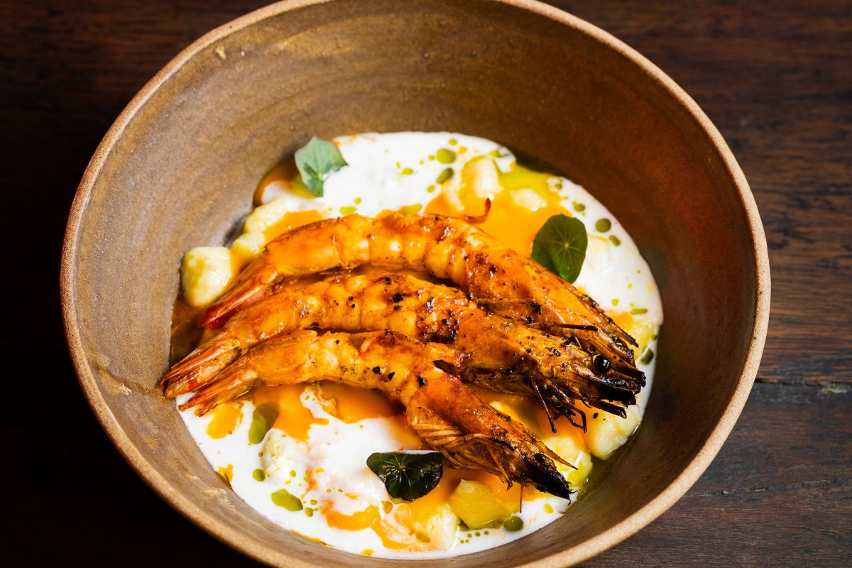 Carvão leva fogo e brasa para a Restaurant Week com menu assinado pelo chef Guto Lago!