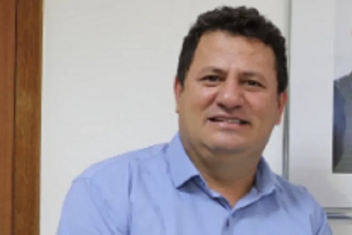 MPBA aciona prefeito de Caetanos por utilização indevida de verba pública na produção de materiais para promoção pessoal