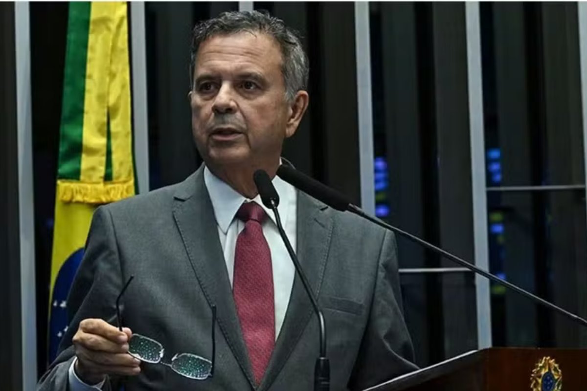 Coordenador de campanha de Flávio Bolsonaro, Rogério Marinho é internado após passar mal