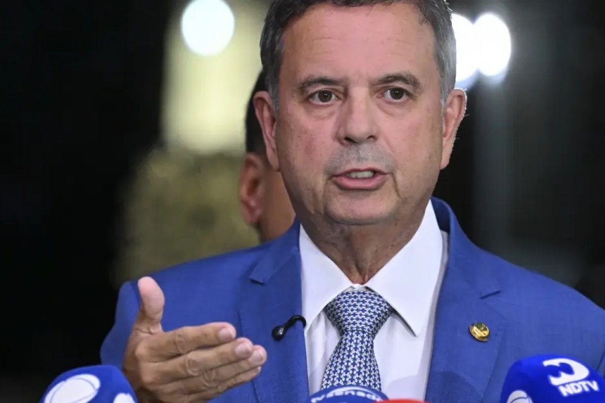 Rogério Marinho recebe alta hospitalar após internação por mal-estar