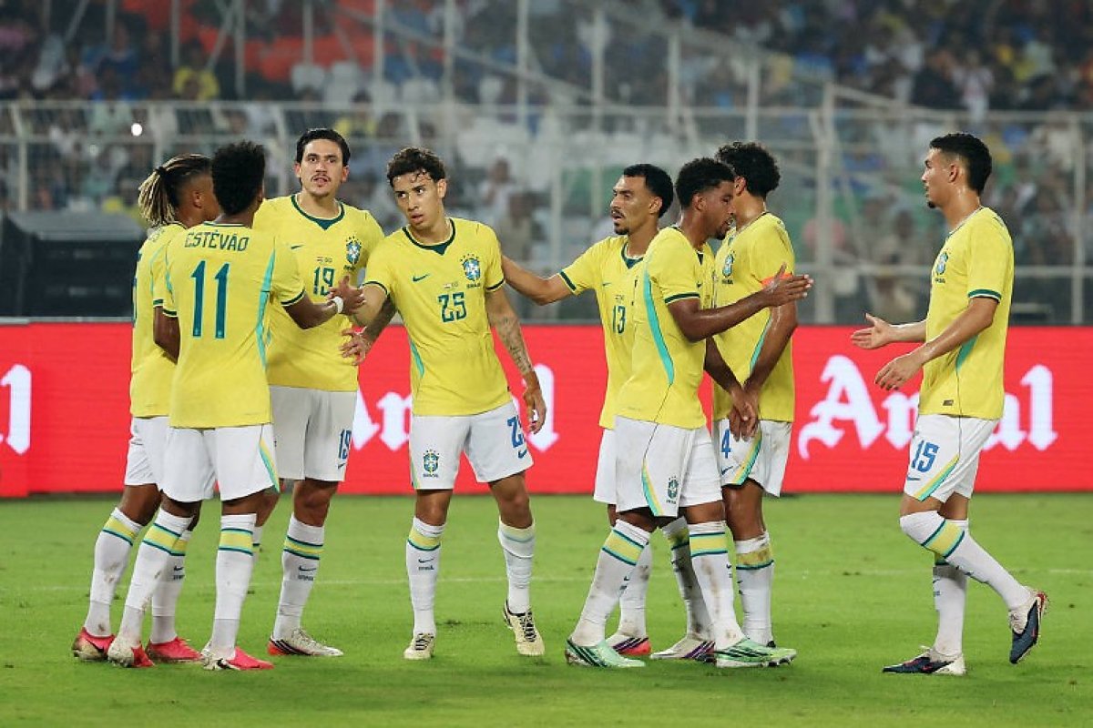 Brasil cai uma posição no ranking da Fifa e Espanha segue na liderança; confira top 10