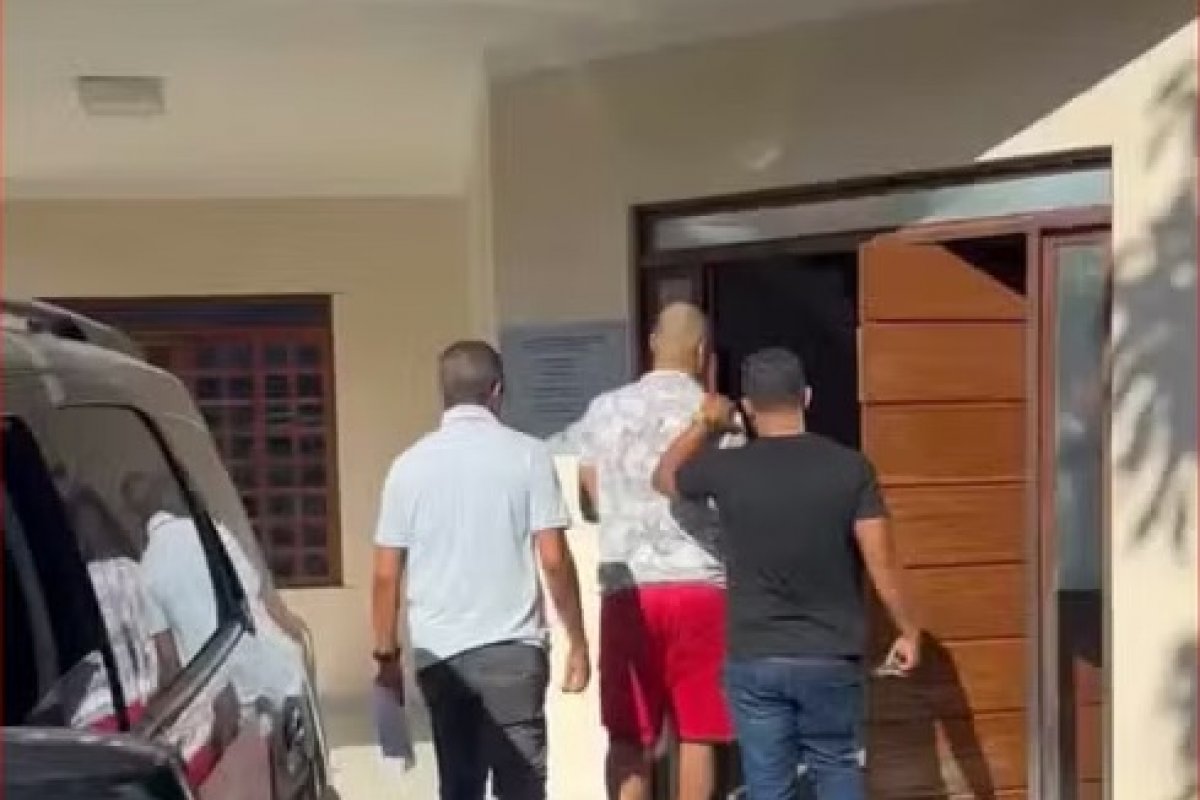 Homem é preso na Bahia após agredir companheira e tentar fugir com bebê