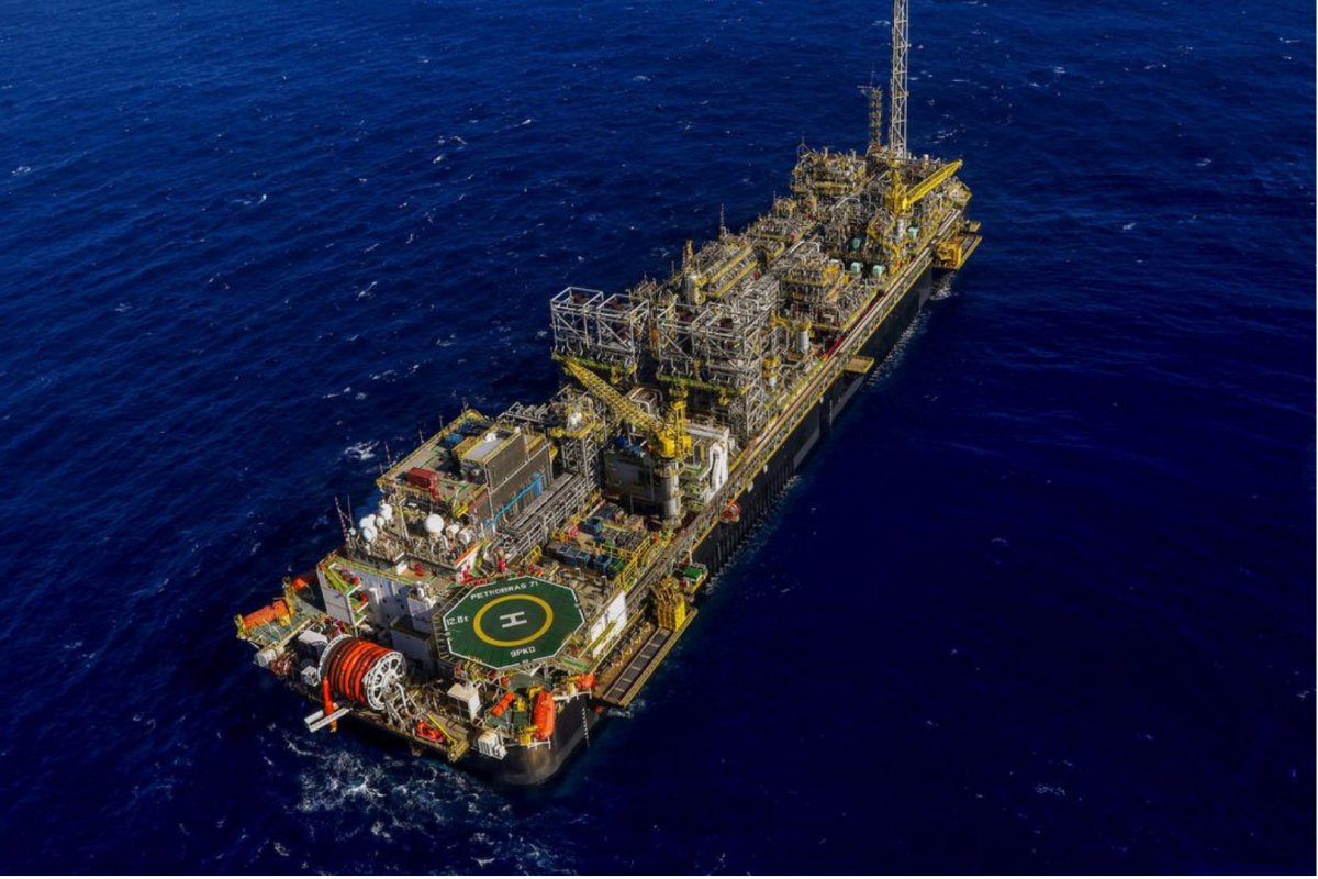 Petróleo dispara e chega a ultrapassar US$ 105 após novas ameaças de ataques dos EUA ao Irã