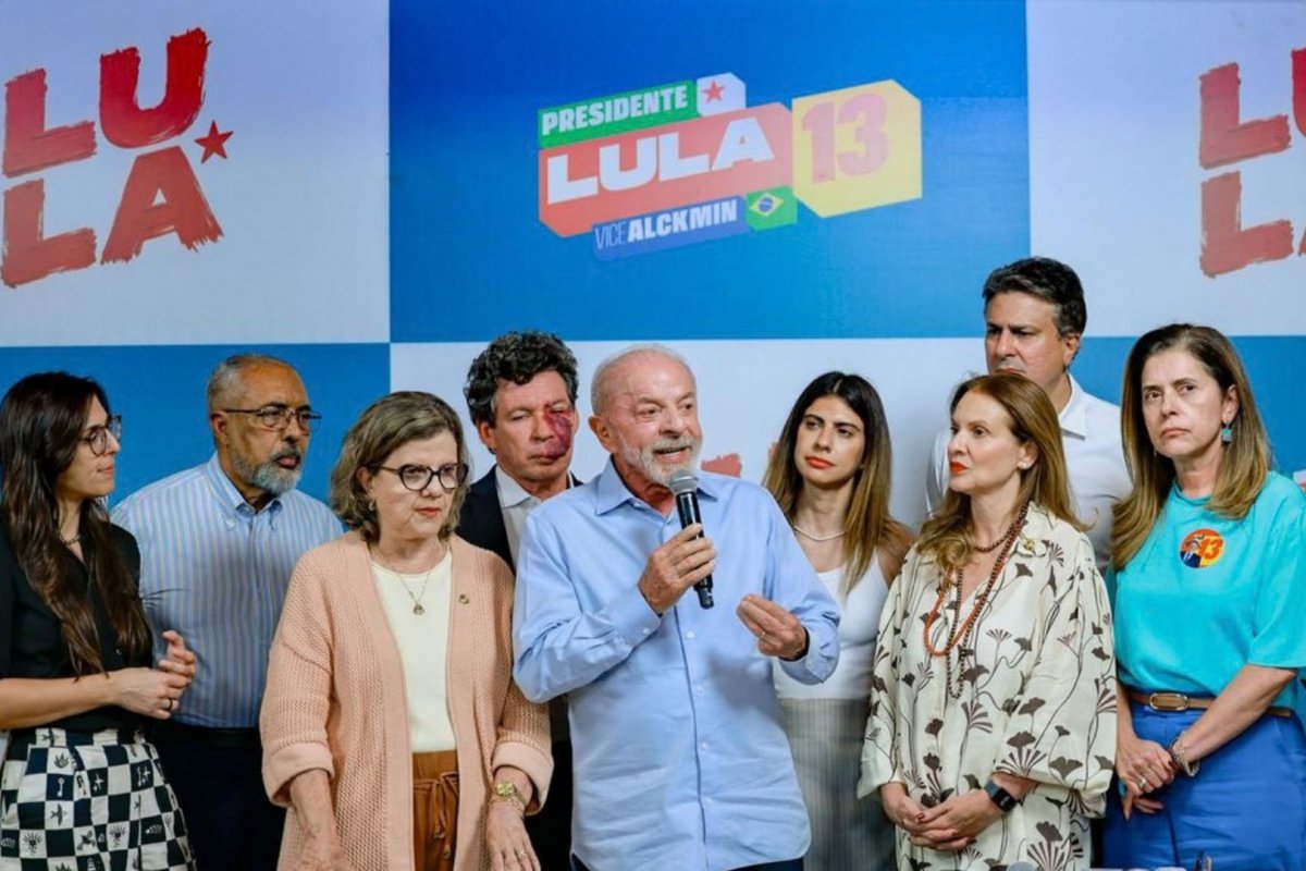 Campanha de Lula entrará com ação eleitoral contra Flávio Bolsonaro por esquema de criptomoedas