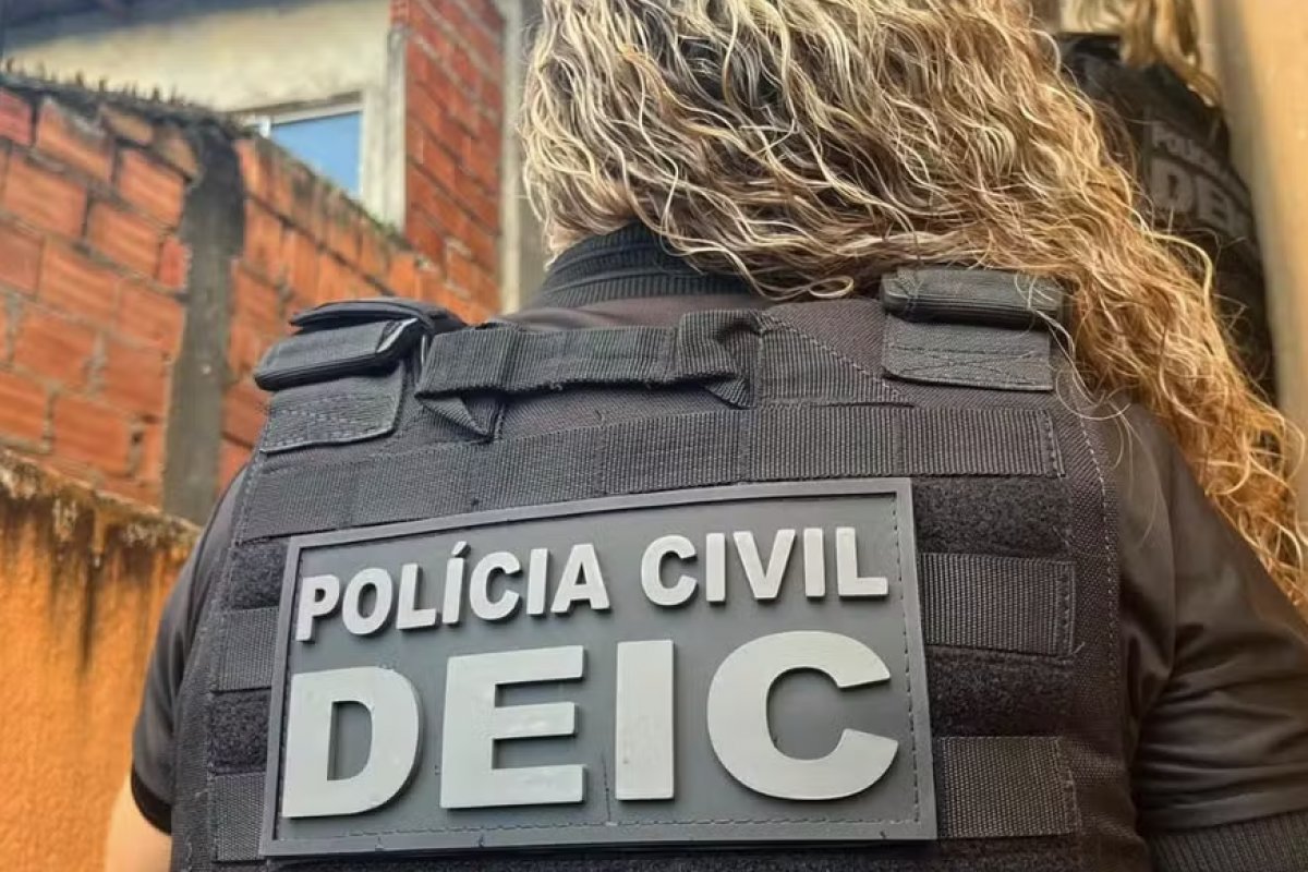 Homens são suspeitos de desviar carnes de primeira qualidade em supermercado na Bahia