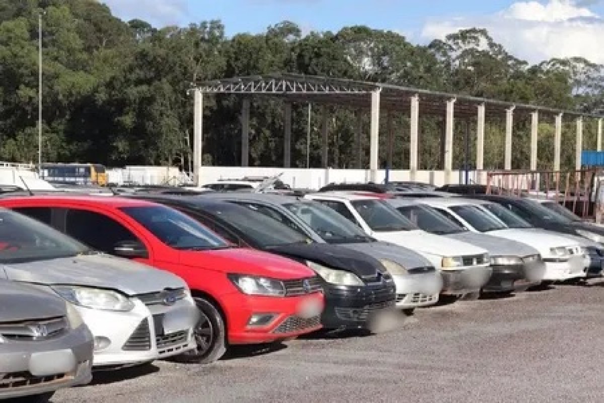 Detran-BA realiza leilões com carros a partir de R$ 1 mil; veja datas e como participar