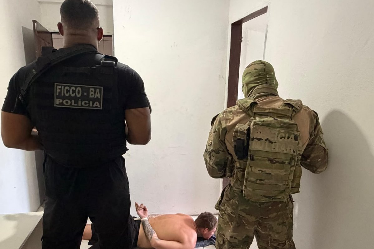 Foragido da Rússia é preso na Bahia após tentar negociar armas com facções